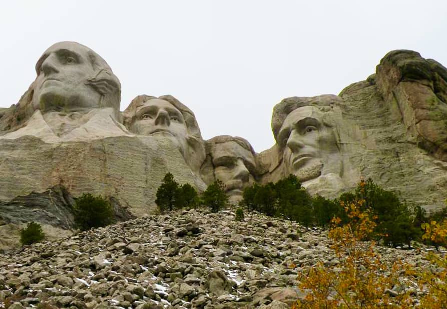 Faces of presidents on rock face